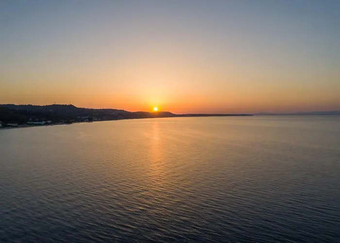 ήλιος In Ktima Gerostathi Villa Polychrono