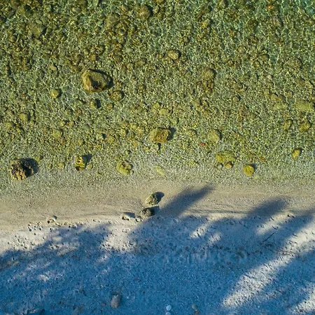 ήλιος In Ktima Gerostathi Polychrono